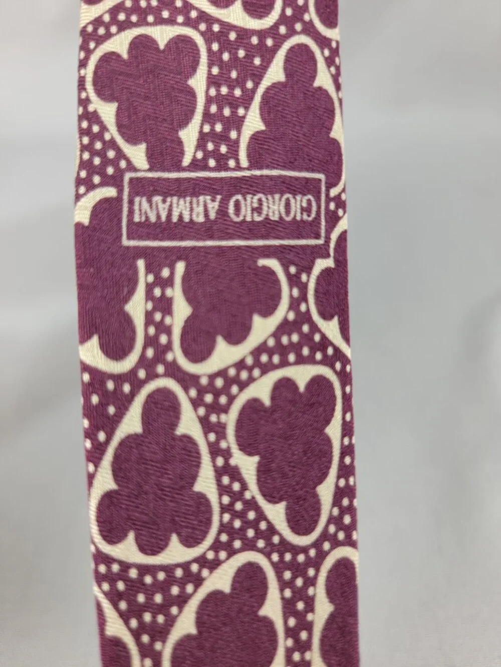 Giorgio Armani Cravatte Silk Necktie Tie Mens Maroon Beige Geometric Medallion